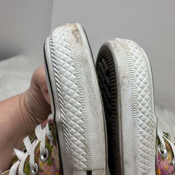 Converse - Picture 11 of 13